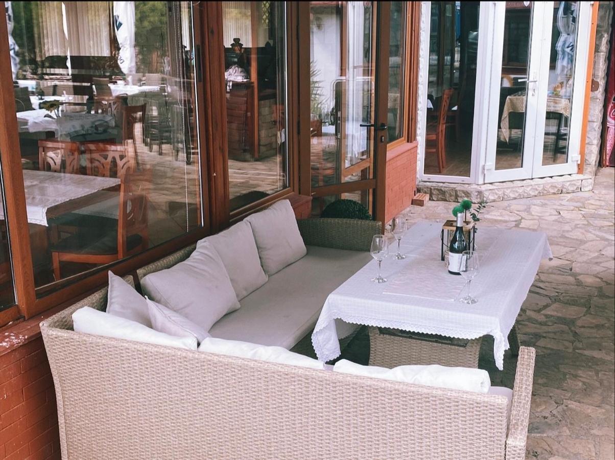 Hotel Dolphin Равда Экстерьер фото